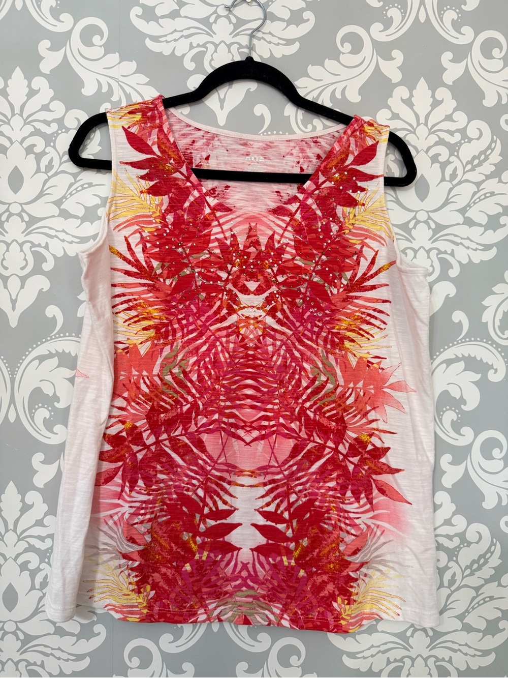 💫4/$25 • Alia Floral Red Tropical Print Sleeveless Top